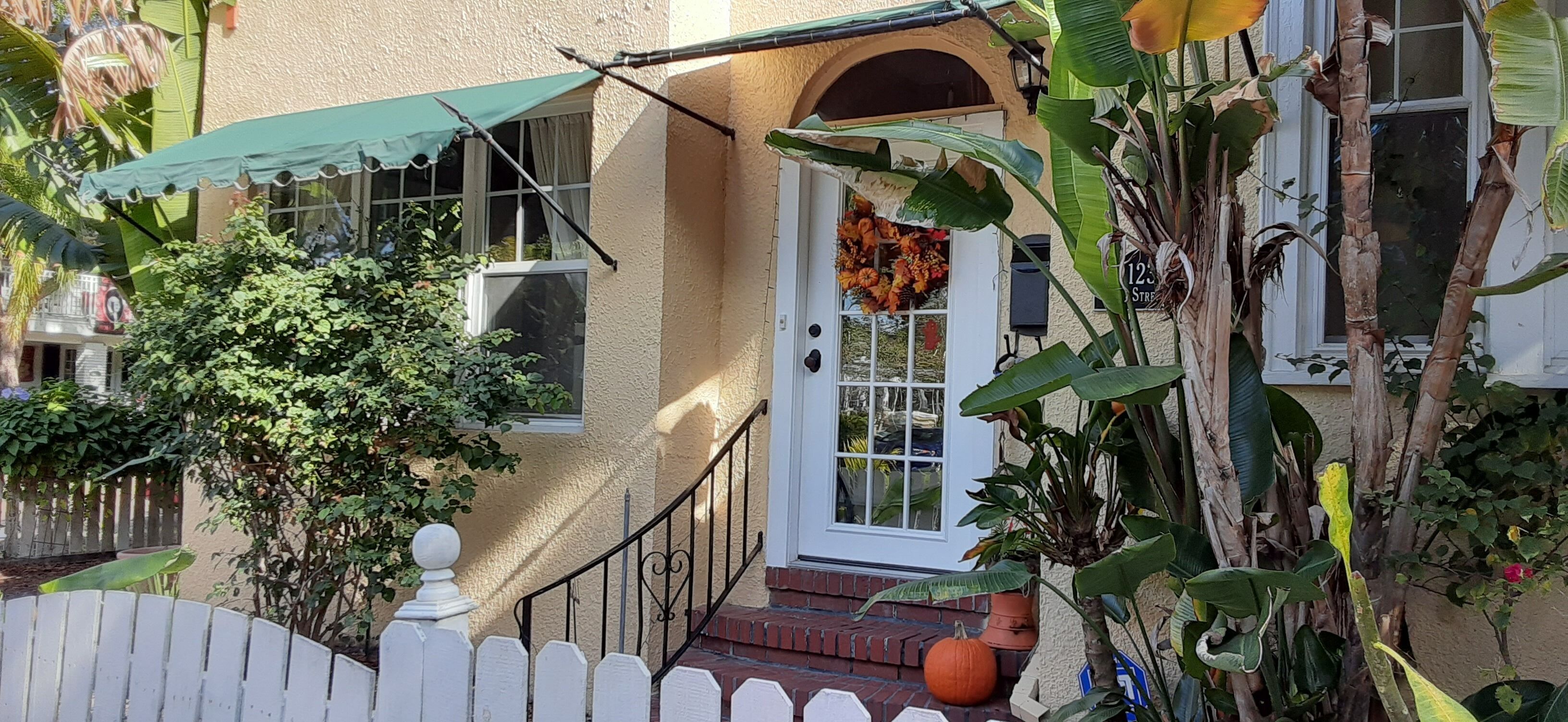 Mediterranean Charmer! Walk to the Bay and City! Historic Old Northeast