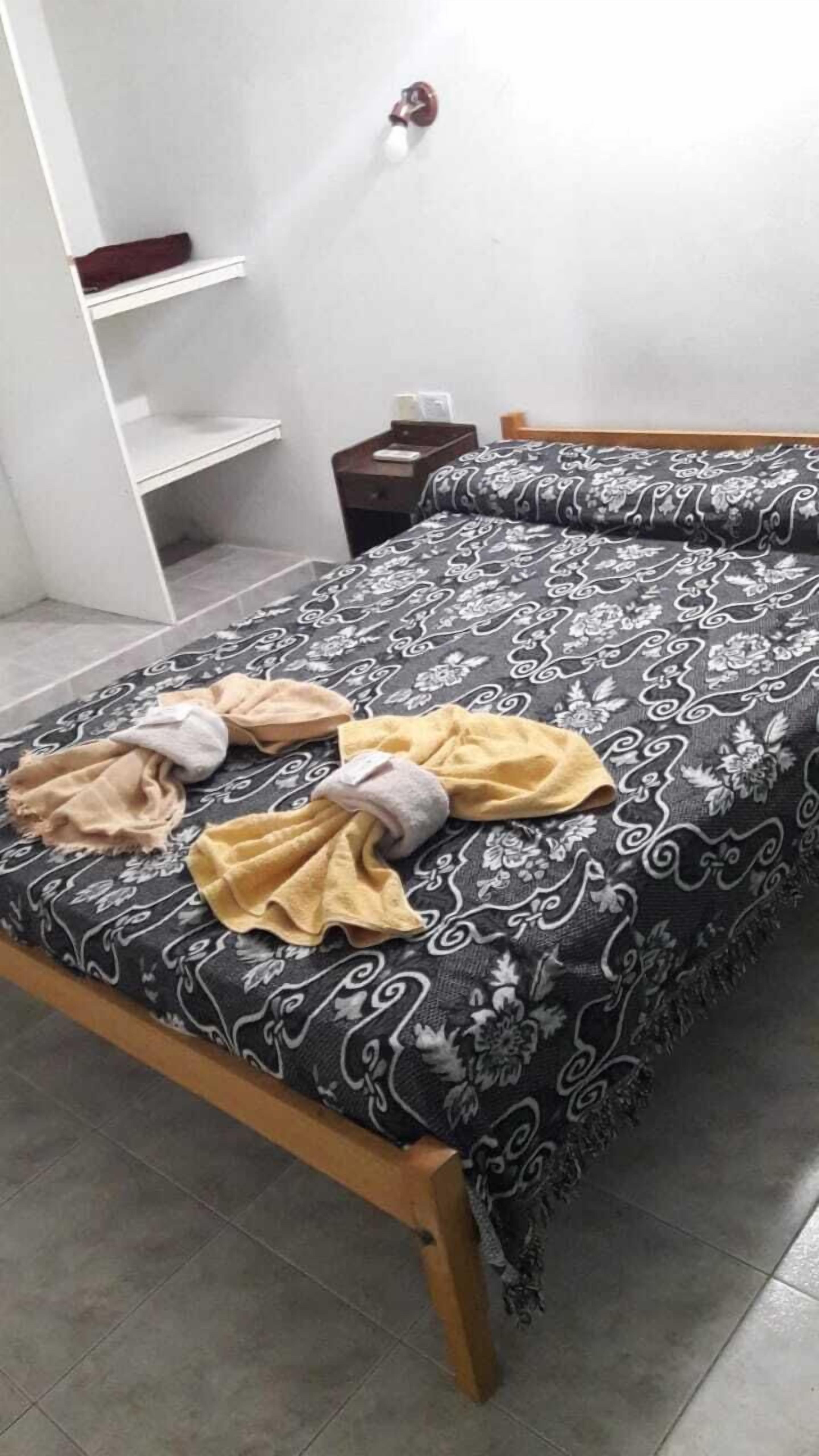 Phòng đôi cơ bản, 1 giường cỡ queen | Trang bị nội thất với thiết kế riêng biệt, bàn ủi/dụng cụ ủi quần áo 