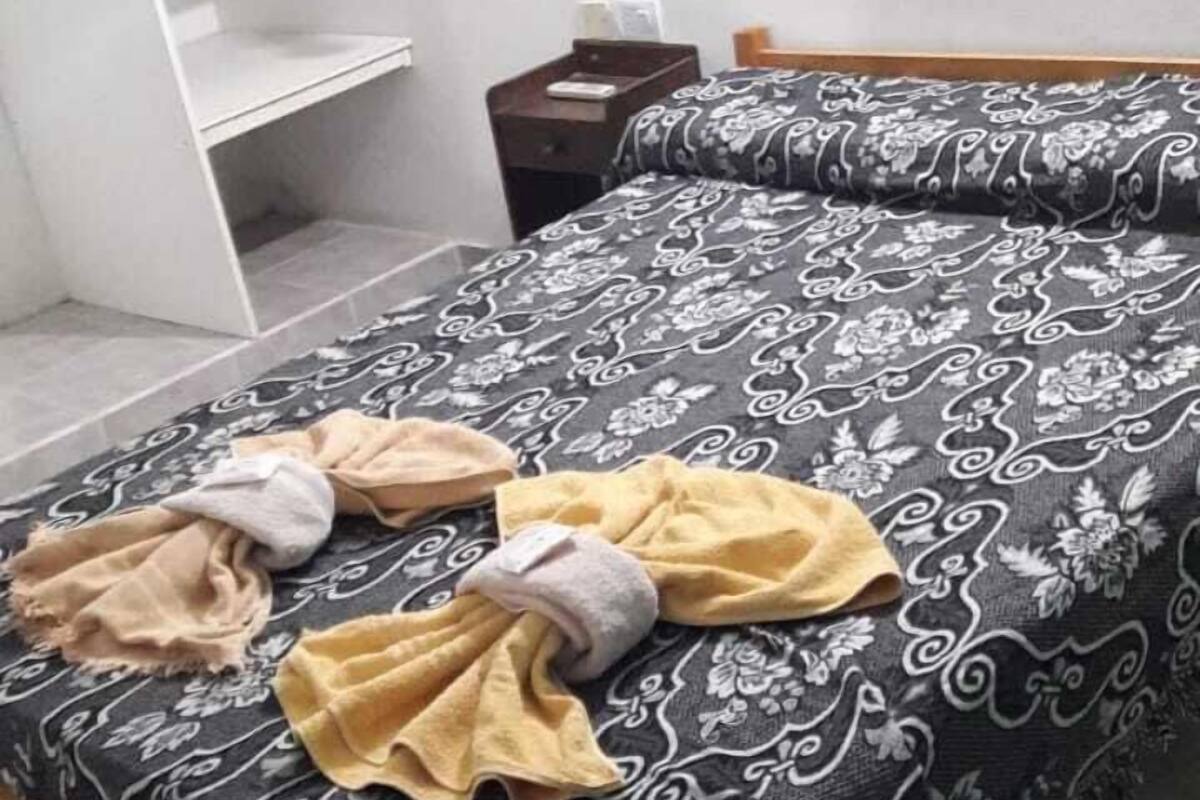 Phòng đôi cơ bản, 1 giường cỡ queen | Trang bị nội thất với thiết kế riêng biệt, bàn ủi/dụng cụ ủi quần áo