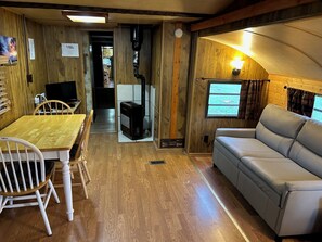 Basic-mobile home (11) | Dundyner, gratis Wi-Fi, sengetøj