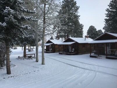 Grandview Cabins & RV Resort