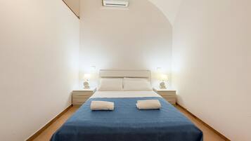 1 camera, culla da viaggio