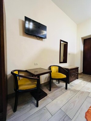 Superior Twin Room, City View