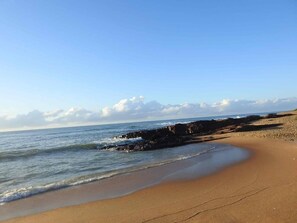Beach - Beach view accommodation (Elmina)