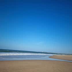 On the beach, white sand, free beach cabanas, sun-loungers