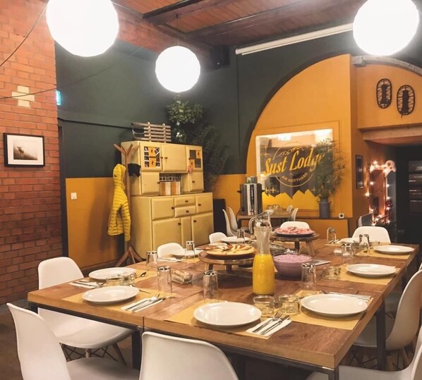 Dagelijks ontbijtbuffet inbegrepen