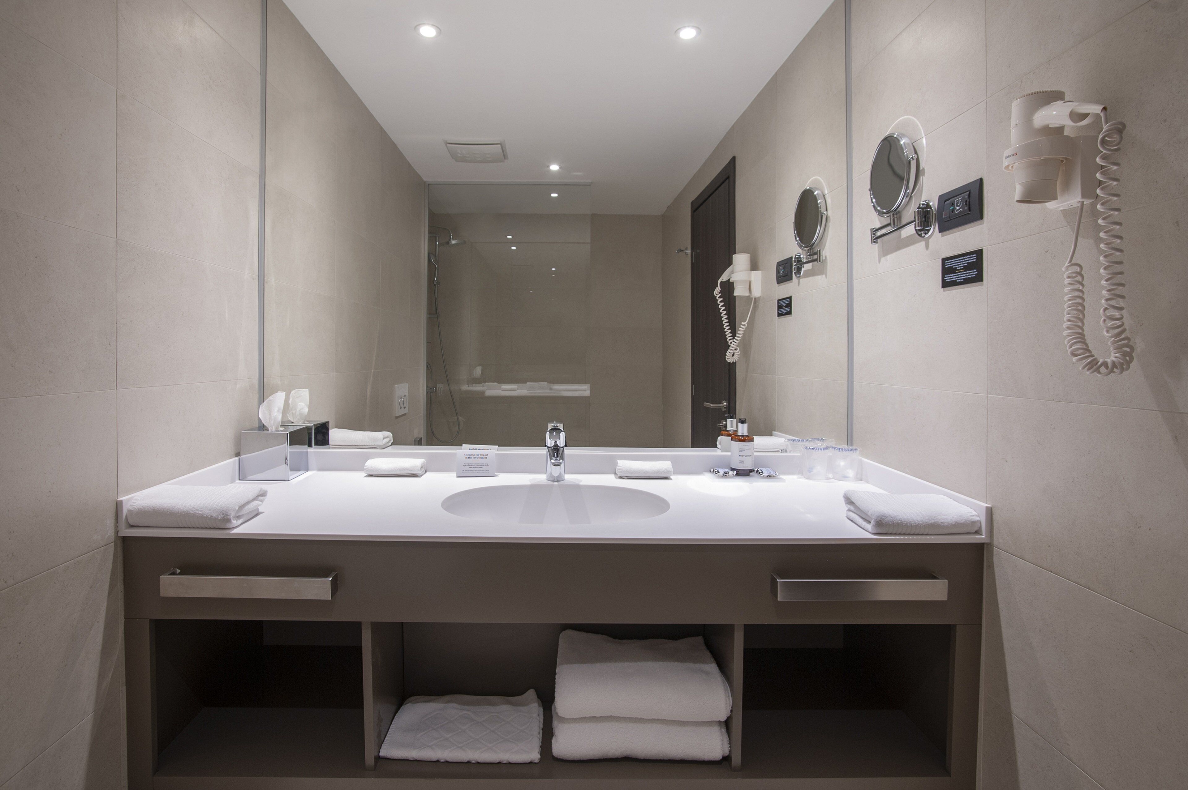 shower, rainfall showerhead, eco-friendly toiletries, hair dryer