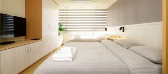 4B4b Three Suites 1 Min to Blue Line MRT