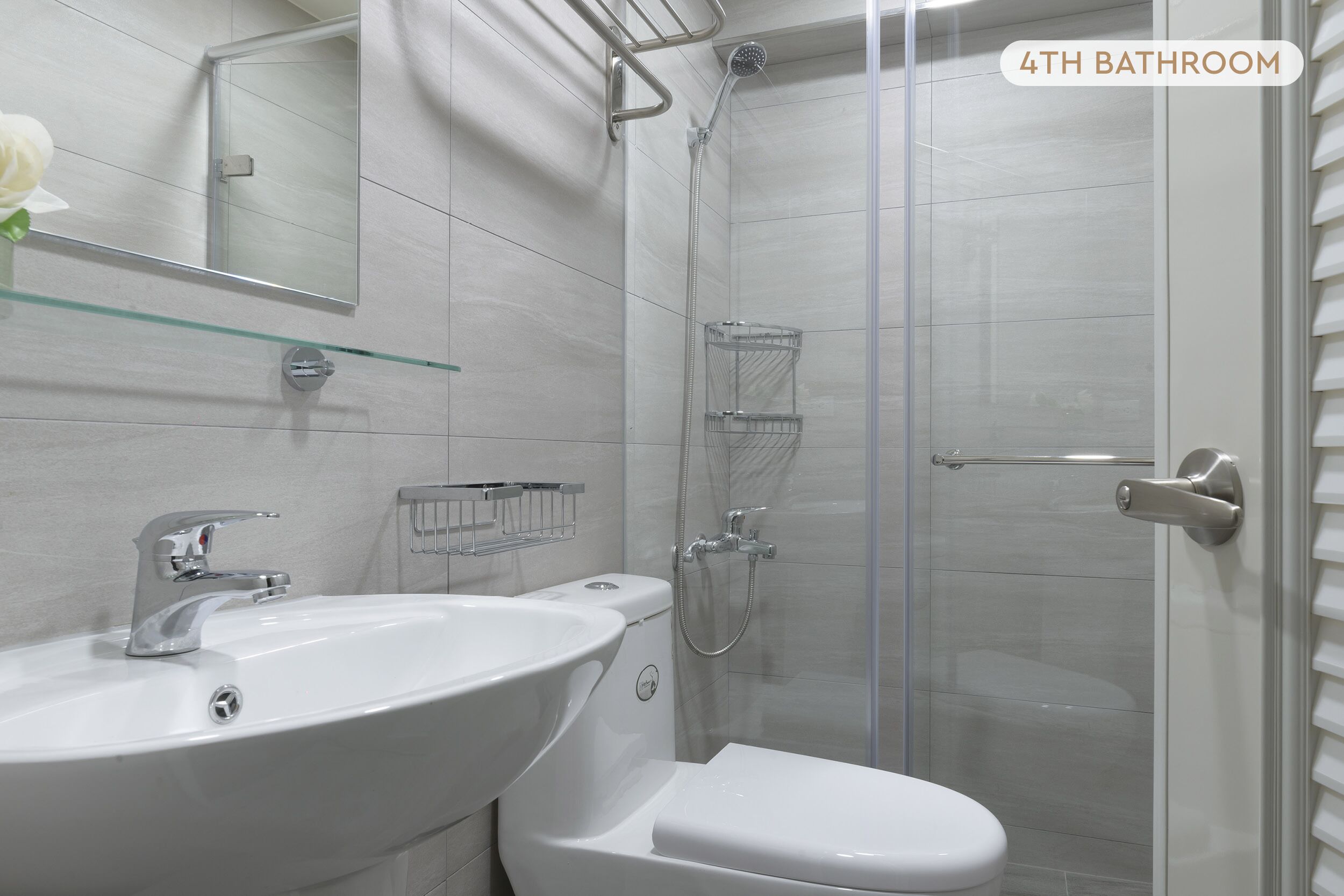 Shower, hair dryer, bathrobes, slippers