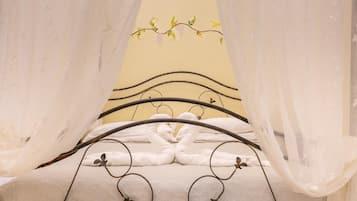 1 Schlafzimmer, Reisekinderbett