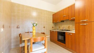 Fridge, coffee/tea maker, dining tables