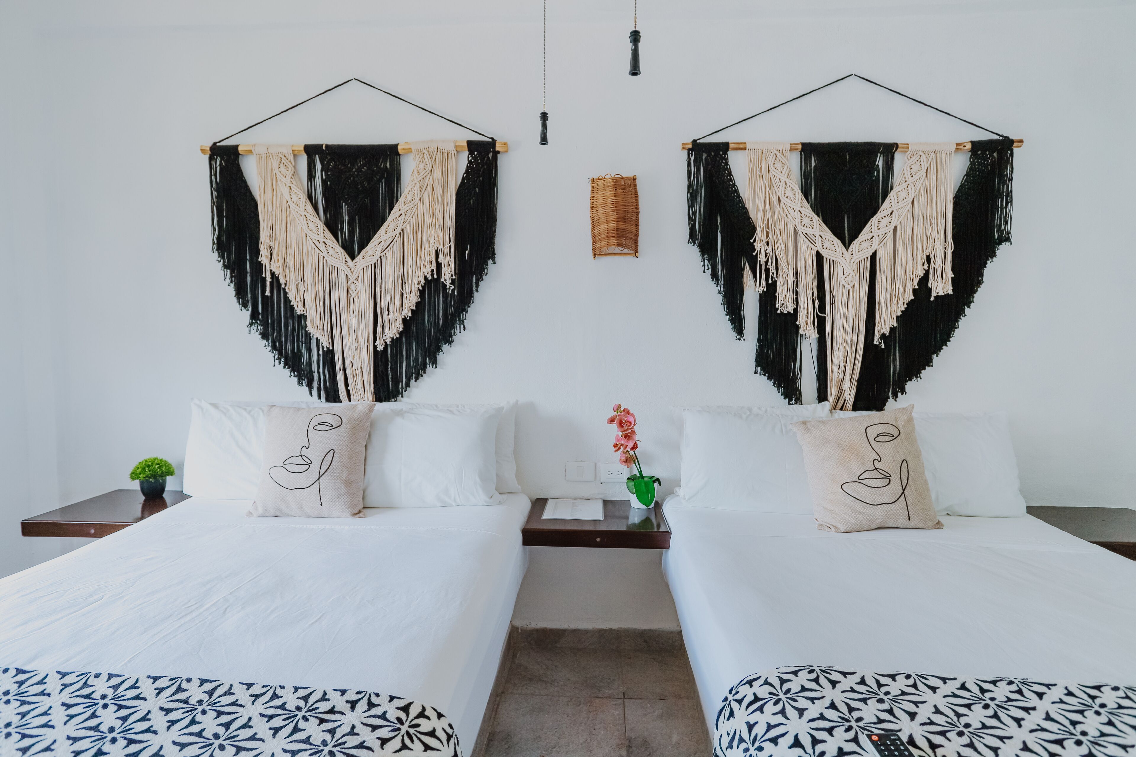 standard double room | in-room safe, bed sheets