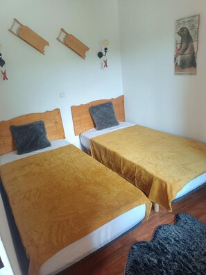 1 bedroom, WiFi - 300m from ski slopes, 2nd floor, view resort, fitness, swimming pool, sauna, balcony, parking, tv (Le Dévoluy)