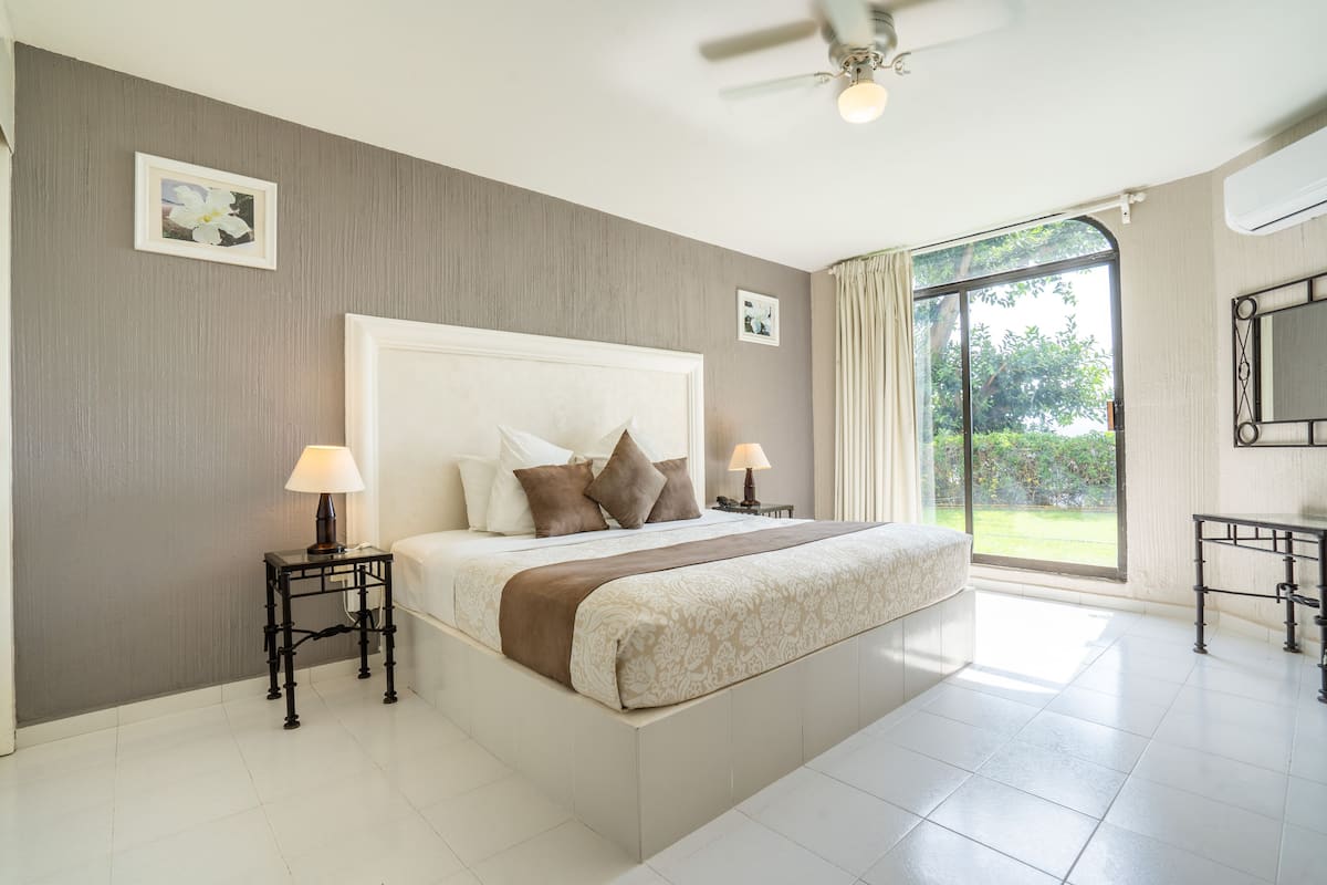 Superior kamer | Individueel gemeubileerd, gratis wifi, beddengoed