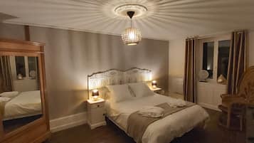 1 habitación, insonorización, tabla de planchar con plancha y wifi