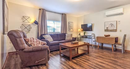 The Granny Cottage ~ on Main Street