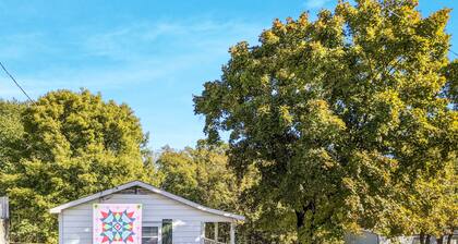 The Granny Cottage ~ on Main Street