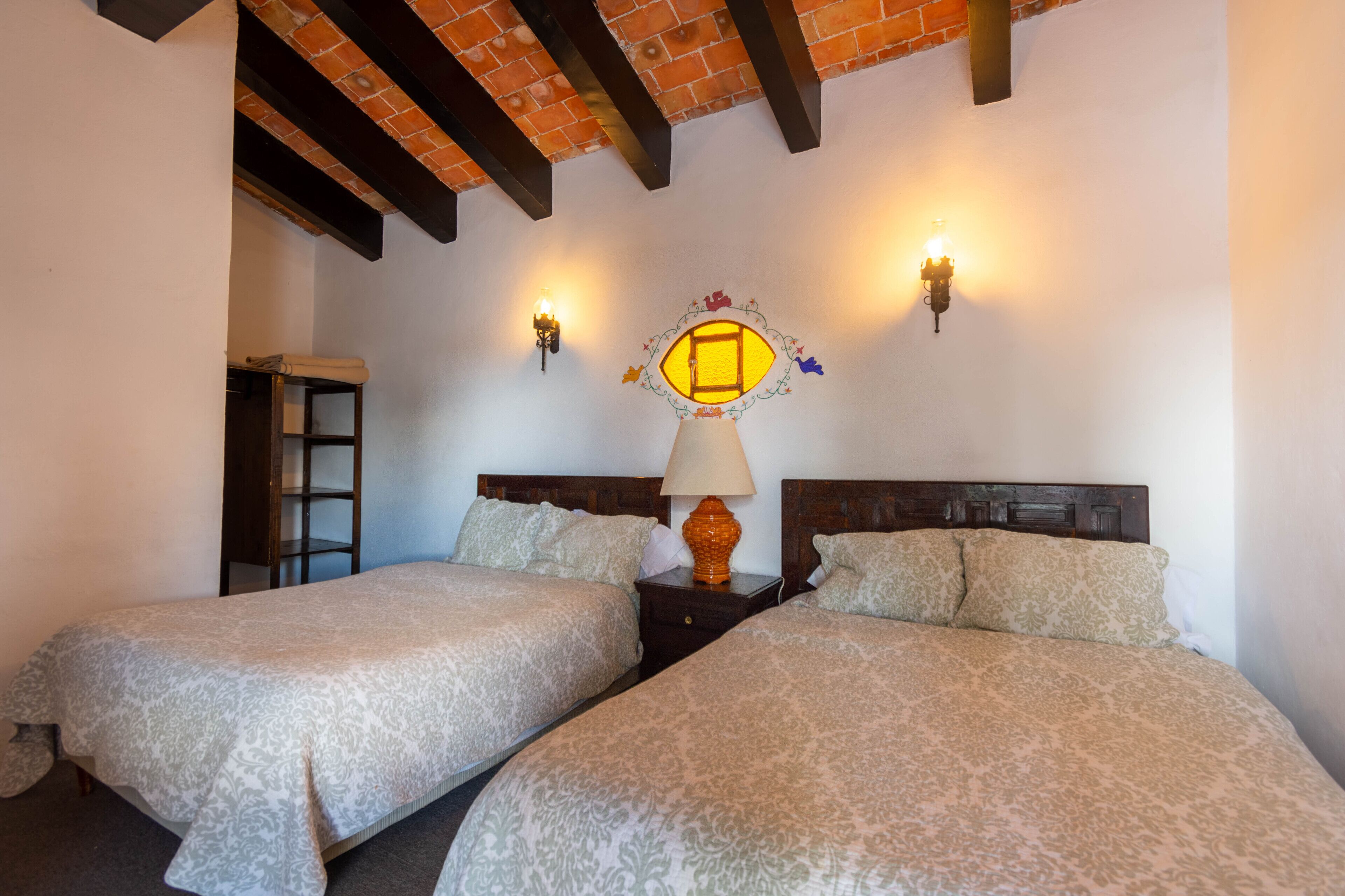 Habitación doble estándar | Wifi gratis y ropa de cama 