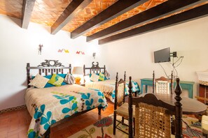 Habitación doble superior | Wifi gratis y ropa de cama