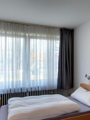 Free WiFi - Pension Weiss (Munich)