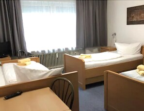 Free WiFi - Pension Weiss (Munich)