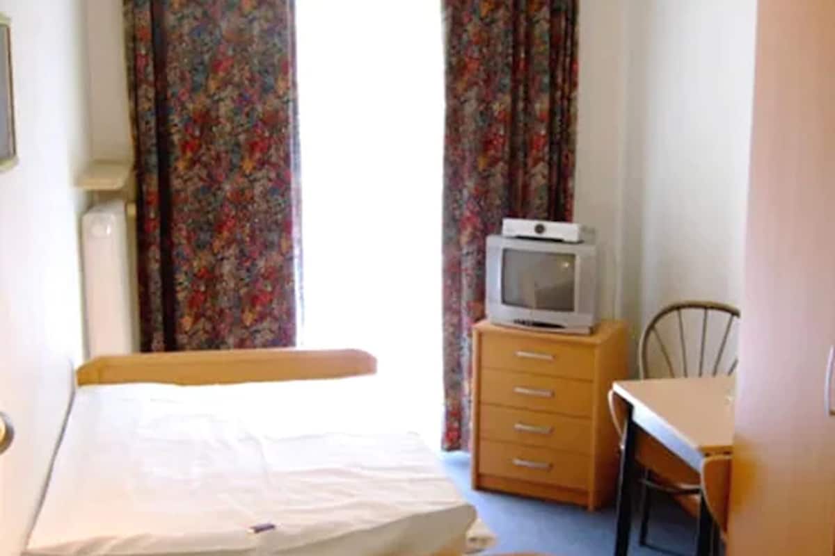 Basic Room | 5 bilik tidur, Wi-fi percuma