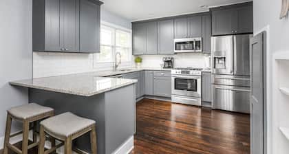 Cozy Downtown Greenwood Retreat - Walkable to Everything