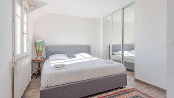 House, Ensuite