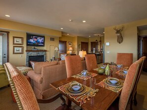 Condo, Multiple Beds (3 Br: Soaring Eagle 301) | Private kitchen | Microwave, cookware/dishes/utensils, dining tables - 3 Br: Soaring Eagle 301 (Snowshoe)