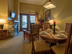 ์ฝ๋, ํน์ฌ์ด์ฆ์นจ๋ 1๊ฐ (1 Br: Soaring Eagle 109) | ๋ค์ด๋