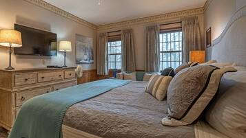 3 bedrooms, iron/ironing board, free WiFi