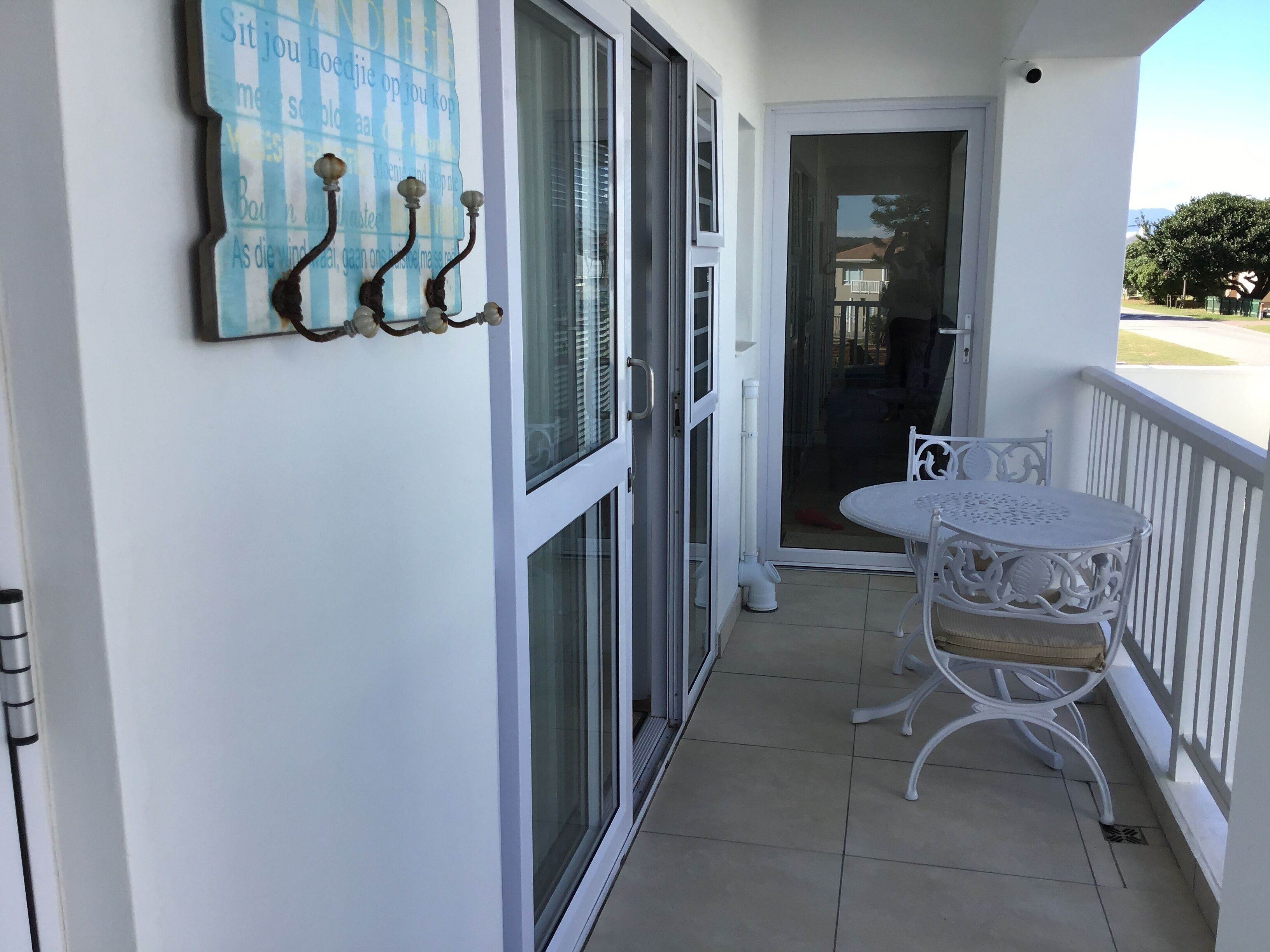 Guest room (8) | Balcony