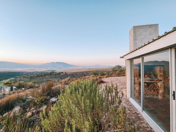 Cabane | Vue sur les montagnes