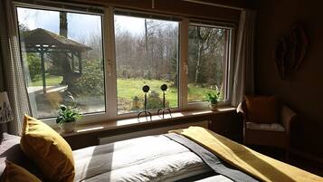 1 chambre, coffres-forts dans les chambres, fer et planche Ă repasser