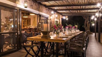 Family Villa, Multiple Beds, Air conditioning, Garden View | Terrace/patio