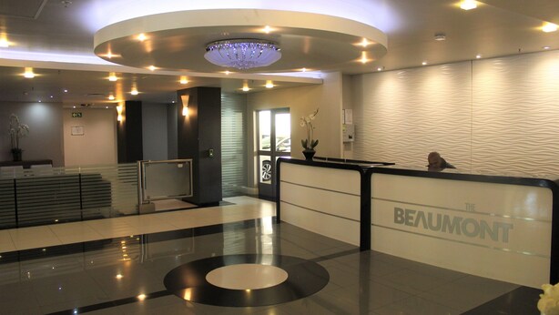 Lobby - Beaumont Claremont 108 (Cape Town)