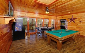 Games room - Majestic Mountain Waters - Private Indoor Pool, Views & Theater! (Sevierville)
