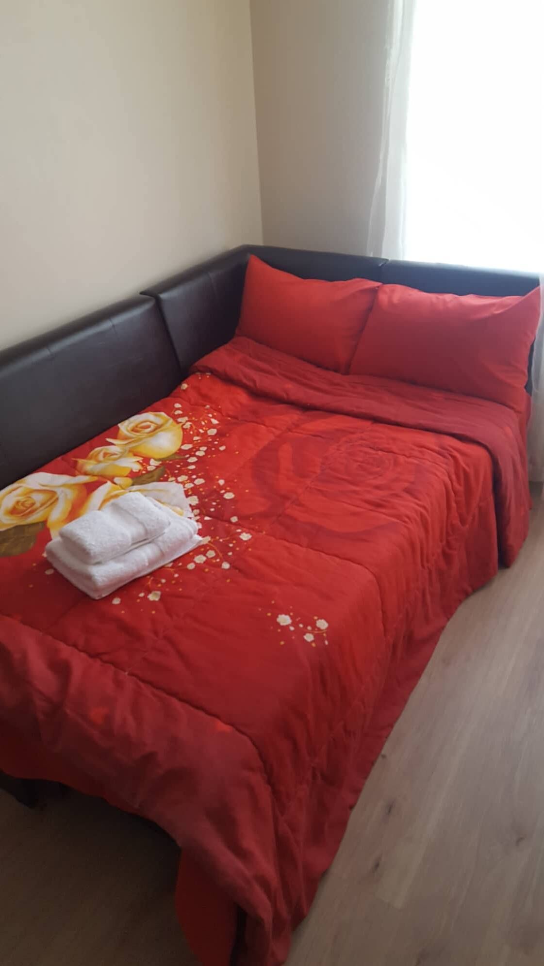 1 chambre, bureau, chambres insonorisées, fer et planche à repasser