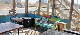 Family & Pet Friendly Cottage --

Clean, cozy, and relaxing vibe!