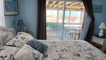 4 chambres, fer et planche à repasser, lit parapluie, Wi-Fi gratuit