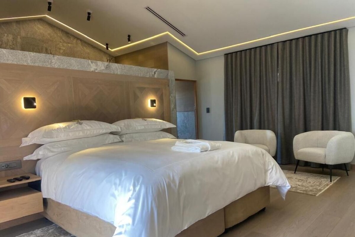 Honeymoon Suite, 1 Bedroom (Chenin Blanc)