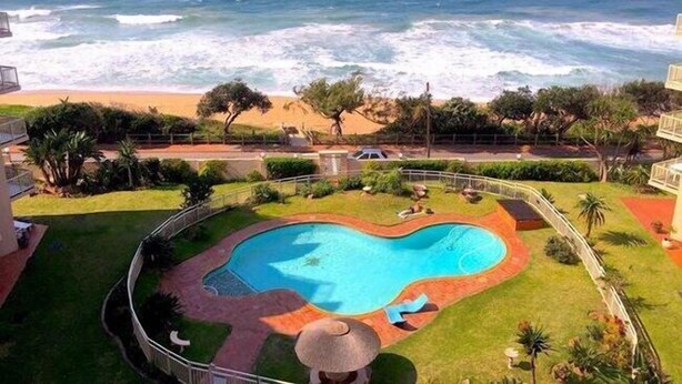 Outdoor pool - Villa del Sol Margate (Margate)