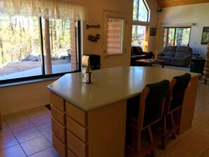 Interior - Bear Tree Lodge - Prescott Cabin Rentals (Prescott)