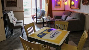 Unclassified image, 5 of 22, button - Liberty Suite - Prescott Cabin Rentals (Prescott)