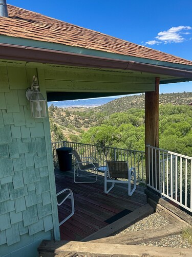 Creek Cottage - Prescott Cabin Rentals