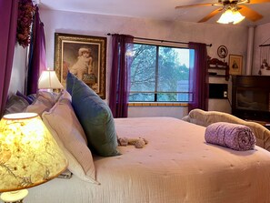 1 bedroom, iron/ironing board, free WiFi, bed sheets - Casita Indigo - Prescott Cabin Rentals (Prescott)