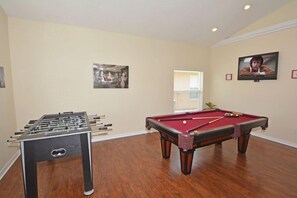Games room - Lovely Glenbrook 4 Bedroom 3 Bath Pool Home (Clermont)