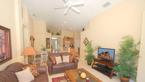House | Living room - Lovely 3 Bed 2 Bath Pool Home With Games Room (Clermont)