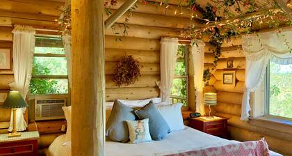 Log Cabin at Lynx Farm - Prescott Cabin Rentals