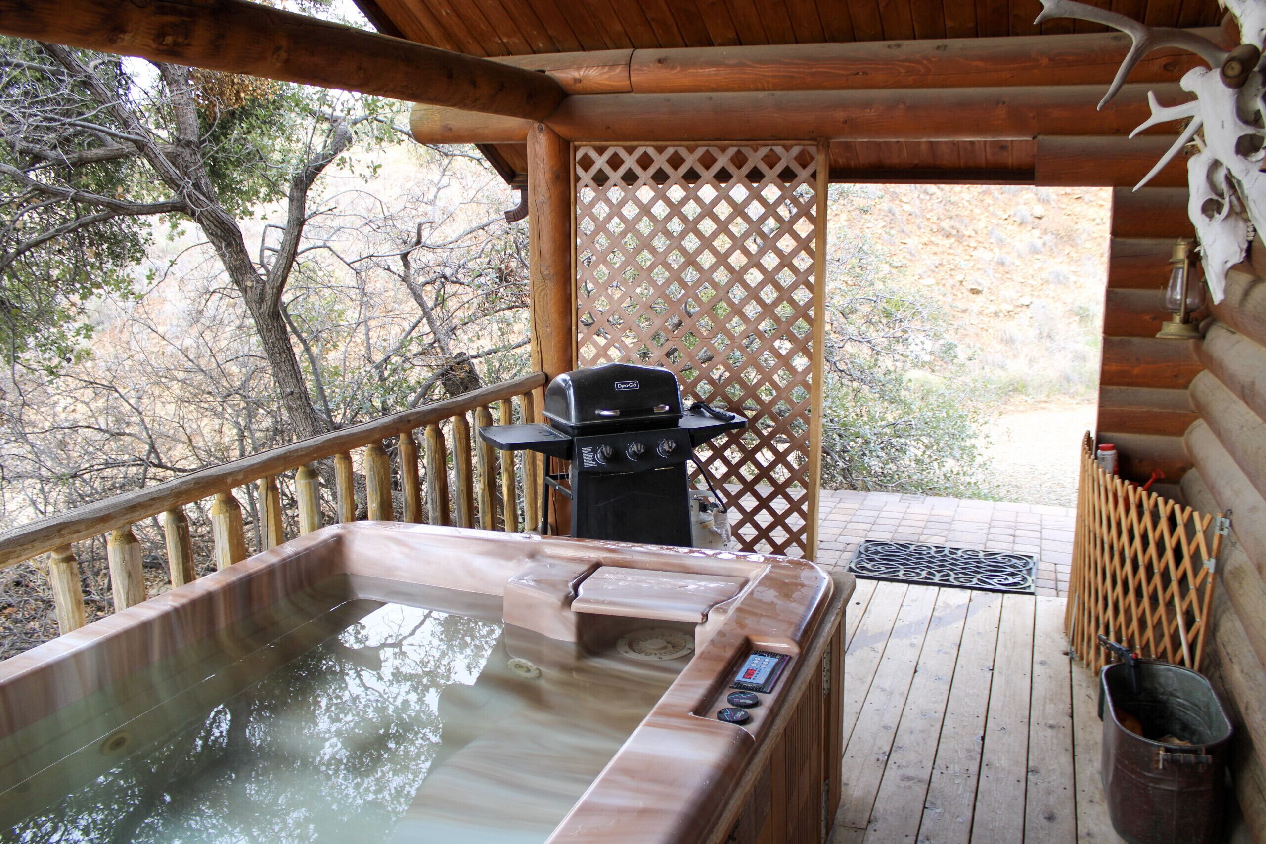 Bañera de hidromasaje al aire libre